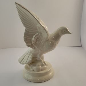Dove figure by Byron Molds.